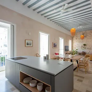 https://casa-plaza-san-antonio.es-andalucia.com
